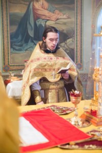 Митрополит Лонгин совершил Божественную литургию в храме во имя Всех святых, в земле Российской просиявших, г.Саратова