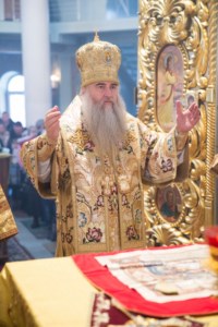Митрополит Лонгин совершил Божественную литургию в храме во имя Всех святых, в земле Российской просиявших, г.Саратова