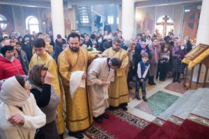 Митрополит Лонгин совершил Божественную литургию в храме во имя Всех святых, в земле Российской просиявших, г.Саратова