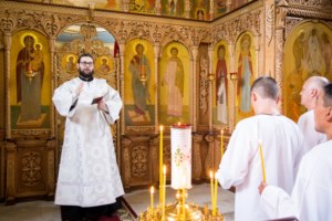 Состоялось массовое крещение оглашенных в Волге