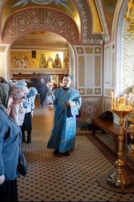 Великая вечерня в соединении с Литургией святителя Иоанна Златоуста в Свято-Троицком кафедральном соборе г. Саратова
