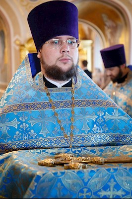 Великая вечерня в соединении с Литургией святителя Иоанна Златоуста в Свято-Троицком кафедральном соборе г. Саратова