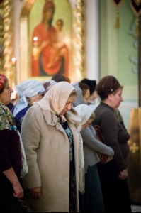 Встреча Феодоровской иконы Божией Матери и Всенощное бдение в храме в честь Покрова Пресвятой Богородицы г. Саратова
