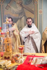 Митрополит Лонгин совершил Божественную литургию в храме во имя Всех святых, в земле Российской просиявших, г.Саратова