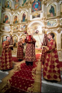 Встреча Феодоровской иконы Божией Матери и Всенощное бдение в храме в честь Покрова Пресвятой Богородицы г. Саратова