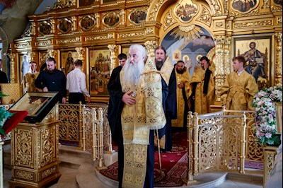 Молебен в Свято-Троицком кафедральном соборе г. Саратова