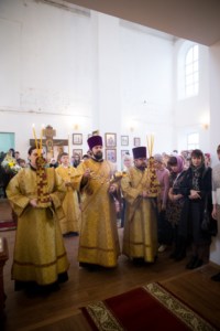 Митрополит Саратовский совершил Божественную литургию в храме во имя святителя Митрофана Воронежского города Саратова