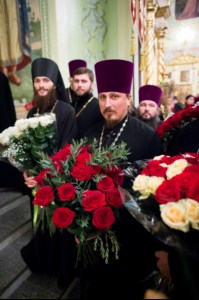 Встреча Феодоровской иконы Божией Матери и Всенощное бдение в храме в честь Покрова Пресвятой Богородицы г. Саратова