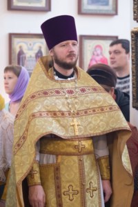 Митрополит Саратовский совершил Божественную литургию в храме во имя святителя Митрофана Воронежского города Саратова