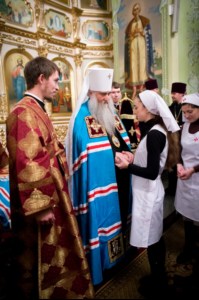 Встреча Феодоровской иконы Божией Матери и Всенощное бдение в храме в честь Покрова Пресвятой Богородицы г. Саратова