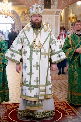 Митрополит Игнатий совершил Божественную литургию в Свято-Троицком кафедральном соборе г. Саратова