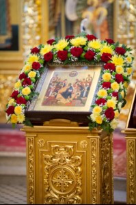В канун празднования Собора Саратовских святых Митрополит Лонгин совершил Всенощное бдение в Свято-Троицком кафедральном соборе города Саратова