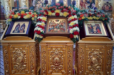 Митрополит Игнатий совершил Божественную литургию в Свято-Троицком кафедральном соборе г. Саратова