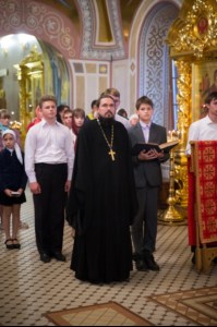 В канун празднования Собора Саратовских святых Митрополит Лонгин совершил Всенощное бдение в Свято-Троицком кафедральном соборе города Саратова
