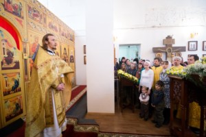 Митрополит Саратовский совершил Божественную литургию в храме во имя святителя Митрофана Воронежского города Саратова