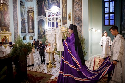 Соборное служение архиереев Саратовской митрополии в Свято-Духовском соборе Саратова