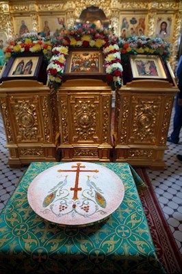 Митрополит Игнатий совершил Божественную литургию в Свято-Троицком кафедральном соборе г. Саратова