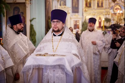 Соборное служение архиереев Саратовской митрополии в Свято-Духовском соборе Саратова
