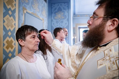 Крещальная литургия в Свято-Троицком кафедральном соборе Саратова