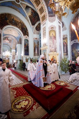 Соборное служение архиереев Саратовской митрополии в Свято-Духовском соборе Саратова