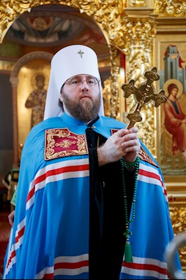Митрополит Игнатий совершил Божественную литургию в Свято-Троицком кафедральном соборе г. Саратова
