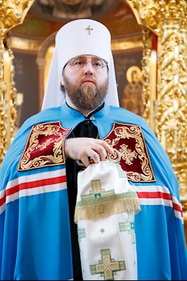 Митрополит Игнатий совершил Божественную литургию в Свято-Троицком кафедральном соборе г. Саратова