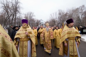 Митрополит Саратовский совершил Божественную литургию в храме во имя святителя Митрофана Воронежского города Саратова