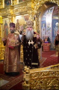 В канун празднования Собора Саратовских святых Митрополит Лонгин совершил Всенощное бдение в Свято-Троицком кафедральном соборе города Саратова