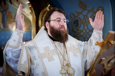 Крещальная литургия в Свято-Троицком кафедральном соборе Саратова