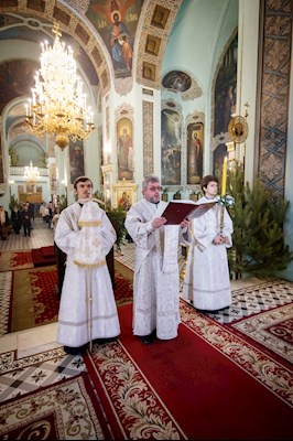 Соборное служение архиереев Саратовской митрополии в Свято-Духовском соборе Саратова