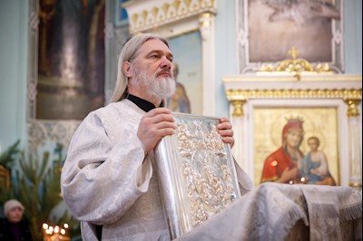 Соборное служение архиереев Саратовской митрополии в Свято-Духовском соборе Саратова