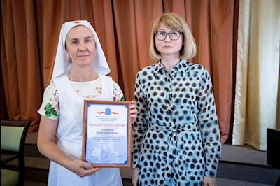 Митрополит Игнатий вручил благодарственные письма за поддержку церковных социальных проектов во время пандемии