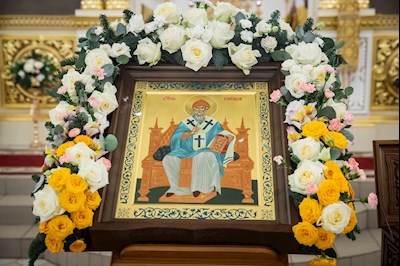 В Спиридоновском соборном храме встретили ковчег с частицей мощей святителя Спиридона Тримифунтского