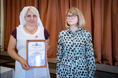 Митрополит Игнатий вручил благодарственные письма за поддержку церковных социальных проектов во время пандемии