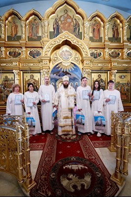 Крещальная литургия в Свято-Троицком кафедральном соборе Саратова