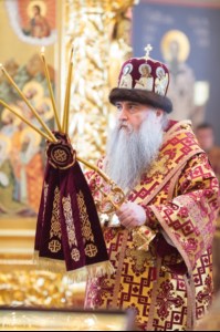 Божественная литургия в Свято-Троицком соборе Саратова