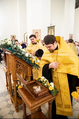В Спиридоновском соборном храме встретили ковчег с частицей мощей святителя Спиридона Тримифунтского