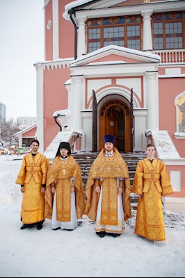 Митрополит Игнатий совершил Божественную литургию в Свято-Троицком кафедральном соборе г. Саратова