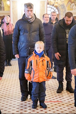 Митрополит Игнатий совершил Божественную литургию в Свято-Троицком кафедральном соборе г. Саратова