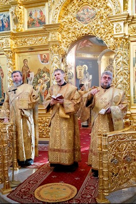 Митрополит Игнатий совершил Божественную литургию в Свято-Троицком кафедральном соборе г. Саратова