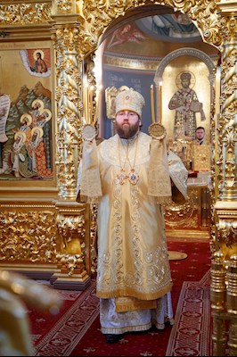 Митрополит Игнатий совершил Божественную литургию в Свято-Троицком кафедральном соборе г. Саратова