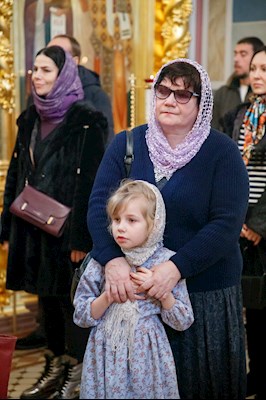 Митрополит Игнатий совершил Божественную литургию в Свято-Троицком кафедральном соборе г. Саратова