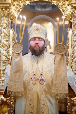Митрополит Игнатий совершил Божественную литургию в Свято-Троицком кафедральном соборе г. Саратова