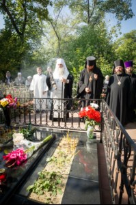 В преддверии празднования Собора Саратовских святых совершена панихида по убиенным в годы гонений
