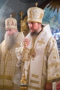 Божественная литургия и панихида по Архиепископу Пимену (Хмелевскому) в Свято-Троицком кафедральном соборе города Саратова