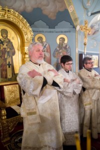 Божественная литургия и панихида по Архиепископу Пимену (Хмелевскому) в Свято-Троицком кафедральном соборе города Саратова