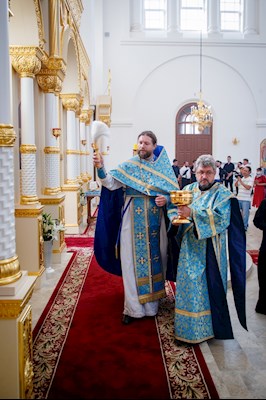 Митрополит Лонгин совершил Великое освящение храма в честь Тихвинской иконы Божией Матери