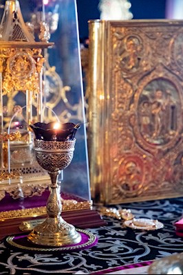 Митрополит Игнатий совершил Литургию Преждеосвященных Даров на Архиерейском подворье — в Свято-Троицком кафедральном соборе г. Саратова