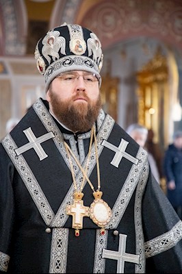 Митрополит Игнатий совершил Литургию Преждеосвященных Даров на Архиерейском подворье — в Свято-Троицком кафедральном соборе г. Саратова