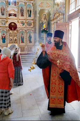 Митрополит Игнатий совершил всенощное бдение в Покровском храме Саратова